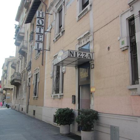 Hotel Nizza Милан Экстерьер фото