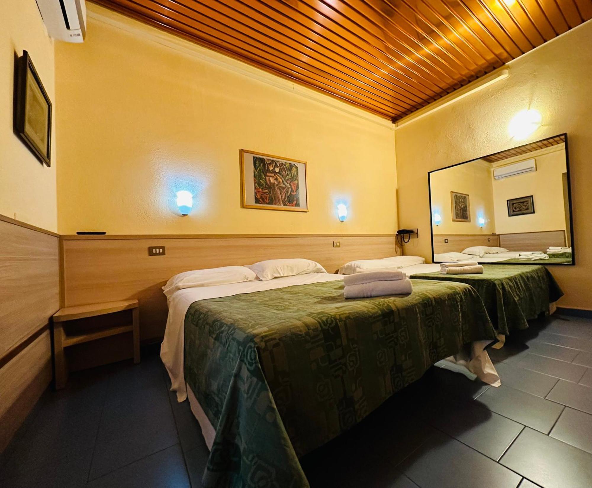 Hotel Nizza Милан Экстерьер фото