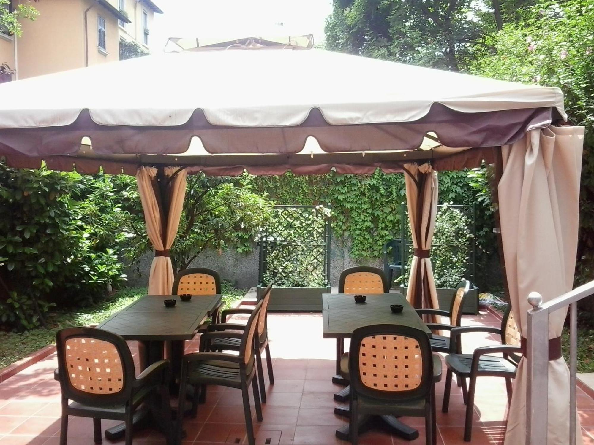 Hotel Nizza Милан Экстерьер фото