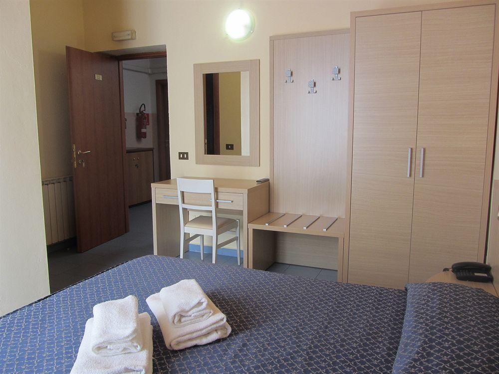 Hotel Nizza Милан Экстерьер фото