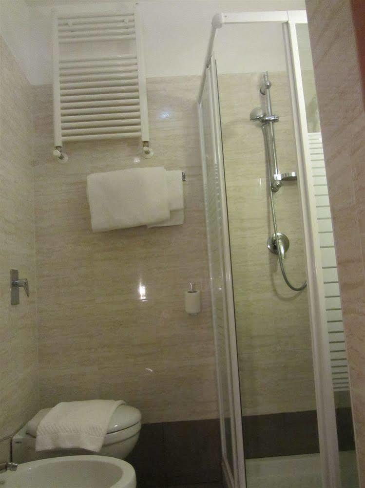 Hotel Nizza Милан Экстерьер фото